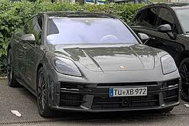 Top 10 Luxury Cars in India Price, Features & Performance